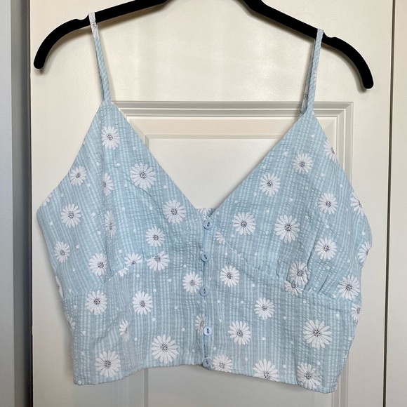 SHEIN Daisy Crop Top - Picture 1 of 4
